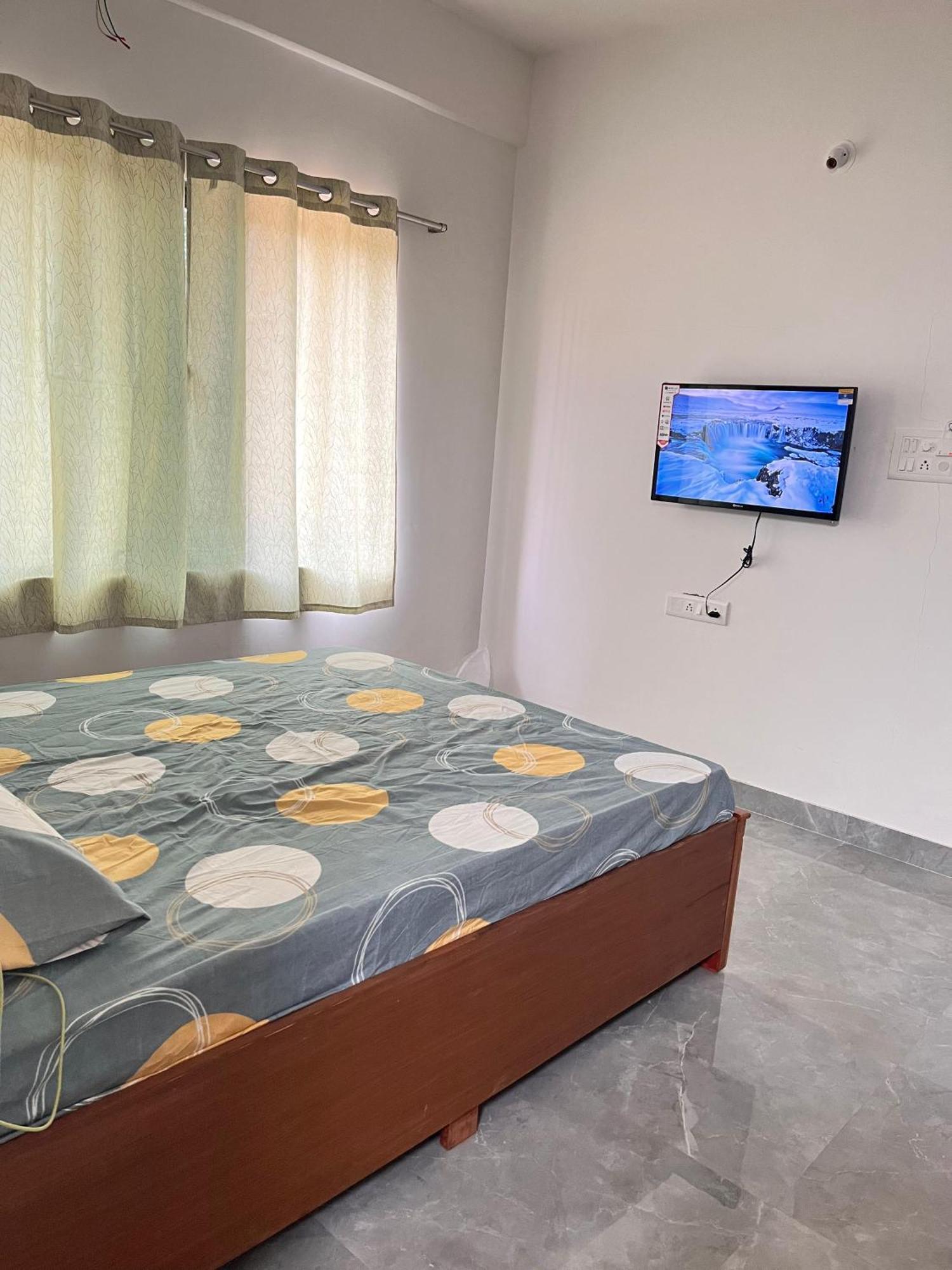 Aashirwad Residency Hotel Alībāg Ngoại thất bức ảnh