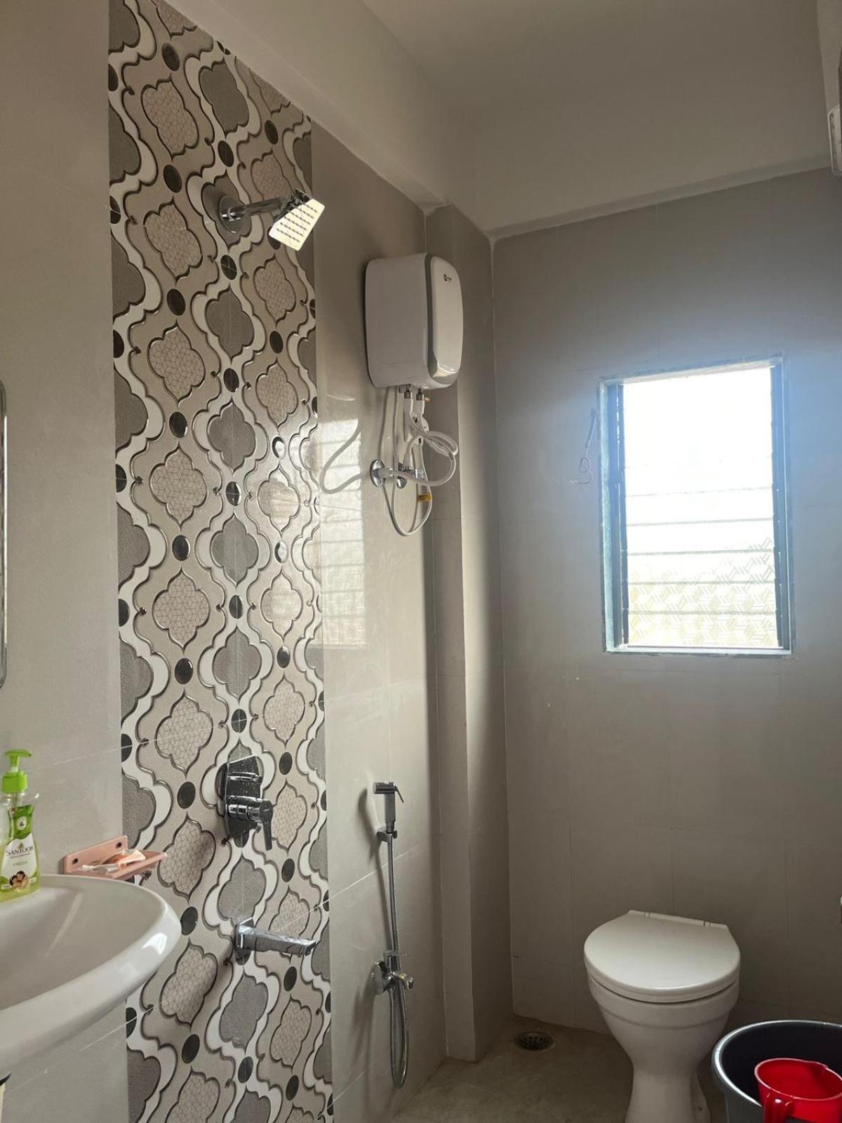 Aashirwad Residency Hotel Alībāg Ngoại thất bức ảnh